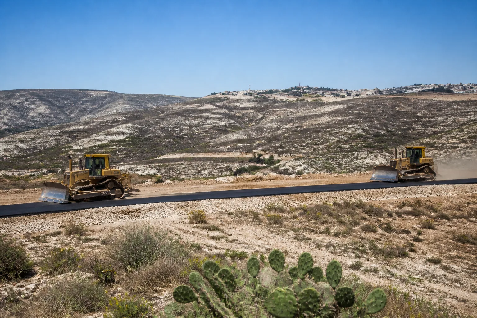 Israeli Settlers Begin 5km Road Through Palestinian Land Near Ni'lin, West Bank